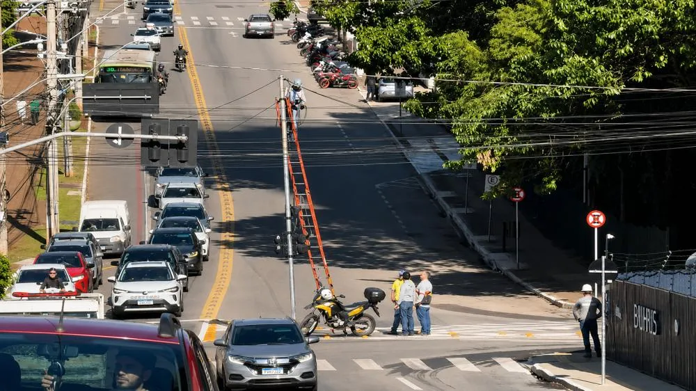 Mudanças no trânsito das avenidas T-10 e T-55 dividem opiniões em Goiânia