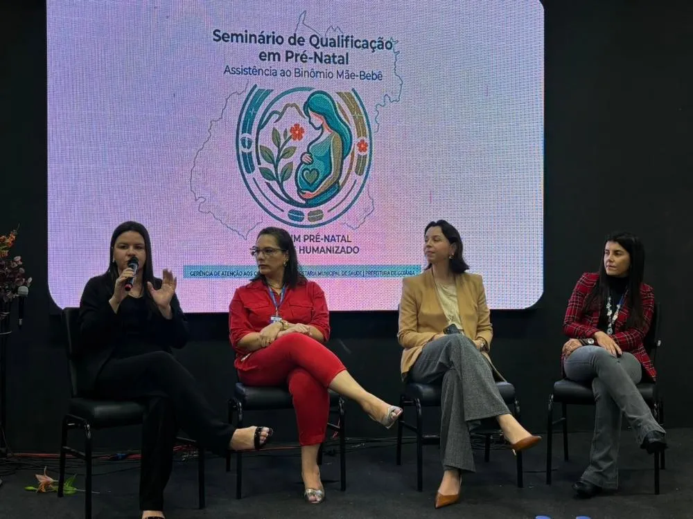 Participantes tem acesso a palestras e discussões de casos voltados para situações enfrentadas diariamente nas unidades de saúde (Foto: Aline Rodrigues)
