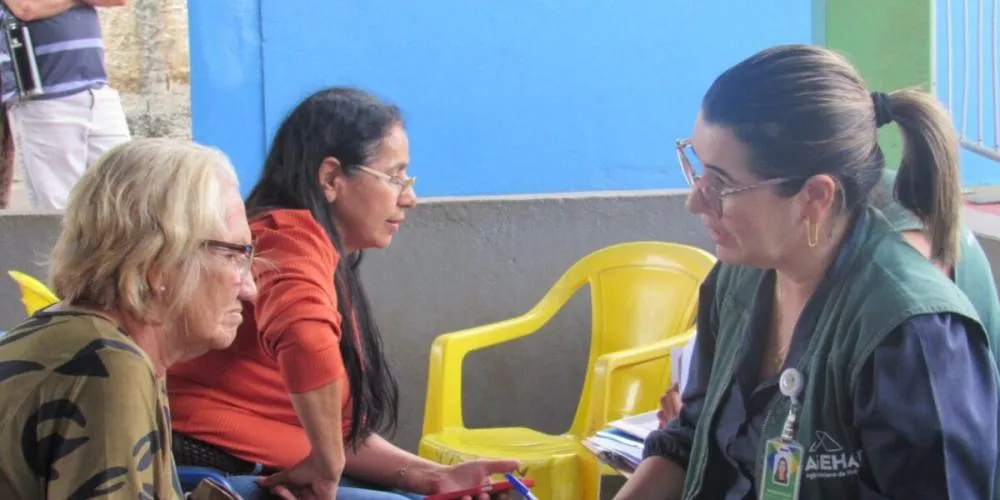 Objetivo é orientar comunidade, formada por cerca de 170 moradores, sobre processo para obtenção da titulação definitiva das moradias por meio do Programa Pra Ter Onde Morar – Escritura. Na mesma ocasião, 19 proprietários, já beneficiados pelo programa, v
